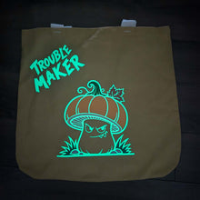 Halloween Pilz Plotterdatei mit Kürbishut als freches Herbstmotiv für DIY Shirts